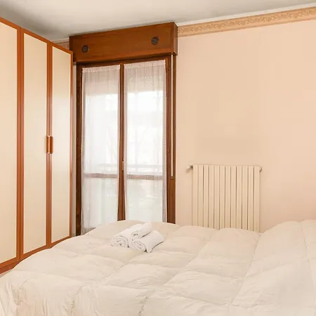 Ganden In With Free Parking