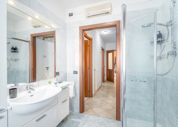 Gandens Flat * Modena